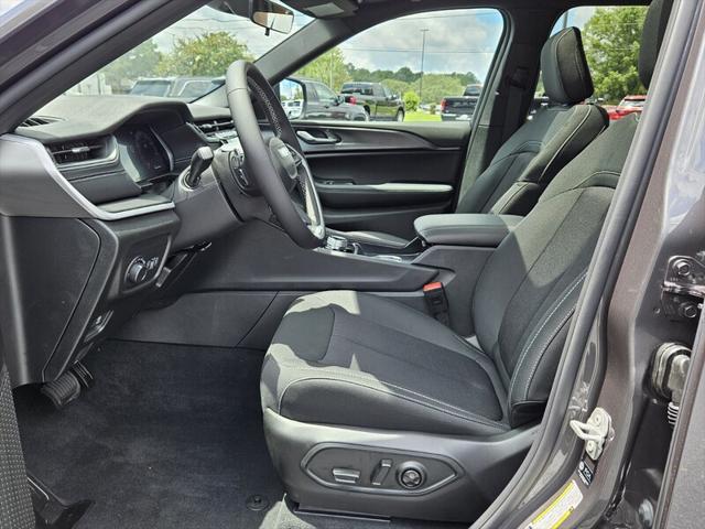 2025 Jeep Grand Cherokee GRAND CHEROKEE L LAREDO X 4X2