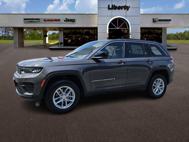 2025 Jeep Grand Cherokee GRAND CHEROKEE LAREDO X 4X2