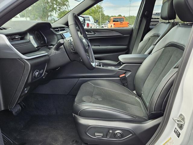 2025 Jeep Grand Cherokee GRAND CHEROKEE L ALTITUDE X 4X2