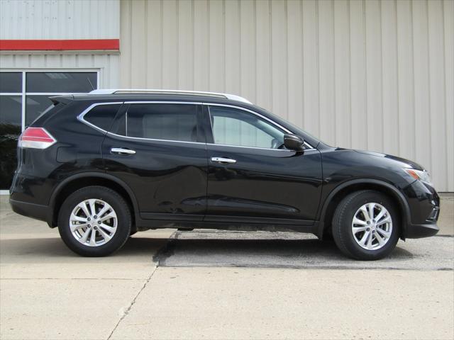2016 Nissan Rogue SV 2016 Nissan Rogue SV