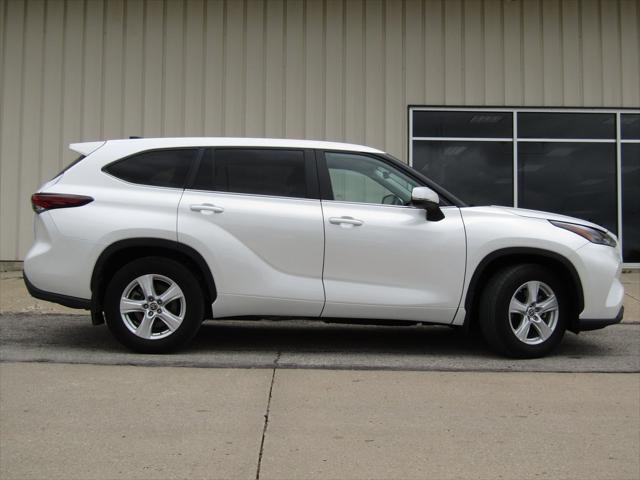 2024 Toyota Highlander LE 2024 Toyota Highlander LE