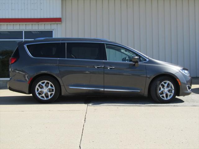 2019 Chrysler Pacifica Touring L Plus 2019 Chrysler Pacifica Touring L Plus