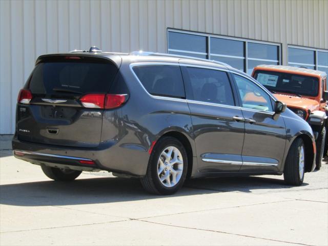 2019 Chrysler Pacifica Touring L Plus 2019 Chrysler Pacifica Touring L Plus