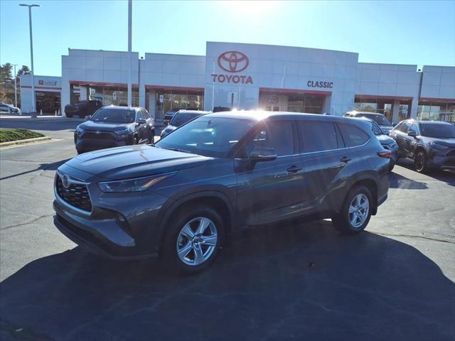 2022 Toyota Highlander Hybrid LE 2022 Toyota Highlander Hybrid LE