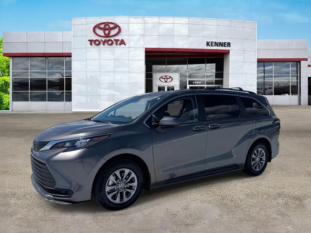 2024 Toyota Sienna LE 2024 Toyota Sienna LE