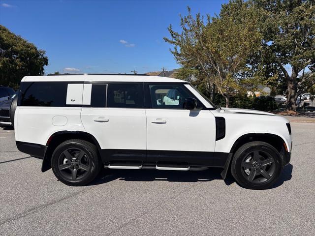 2023 Land Rover Defender 130 X-Dynamic SE 2023 Land Rover Defender 130 X-Dynamic SE