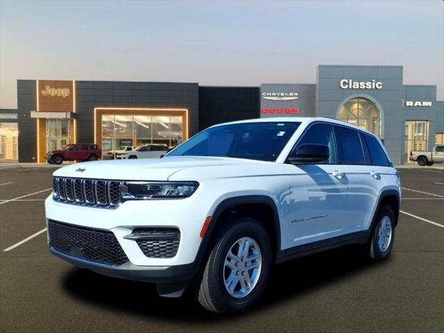 2024 Jeep Grand Cherokee Laredo 4x4