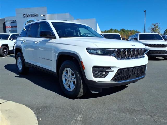 2024 Jeep Grand Cherokee Laredo 4x4