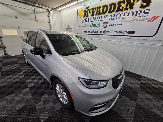 2026 Chrysler Pacifica PACIFICA SELECT