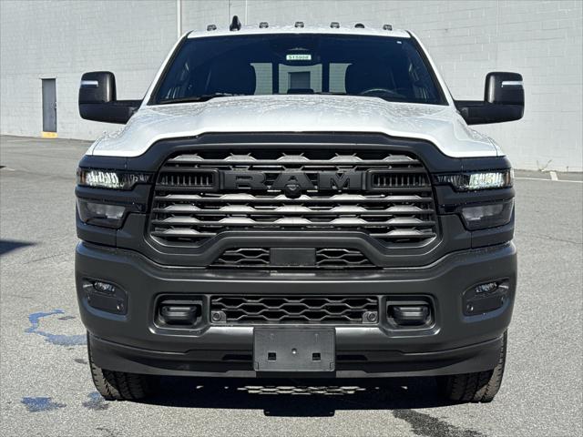 2026 RAM Ram 2500 RAM 2500 TRADESMAN CREW CAB 4X4 64 BOX 2026 RAM Ram 2500 RAM 2500 TRADESMAN CREW CAB 4X4 64 BOX