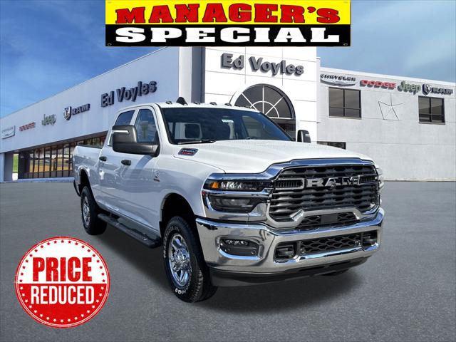 2026 RAM Ram 2500 RAM 2500 TRADESMAN CREW CAB 4X4 64 BOX