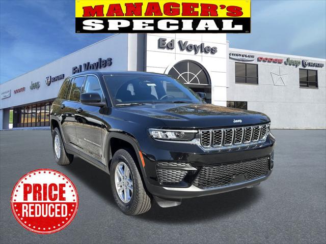 2025 Jeep Grand Cherokee GRAND CHEROKEE LAREDO 4X2