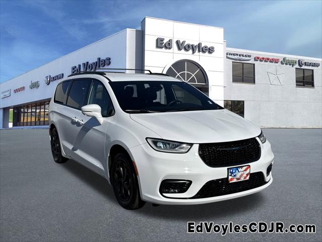 2021 Chrysler Pacifica Hybrid Touring L 2021 Chrysler Pacifica Hybrid Touring L