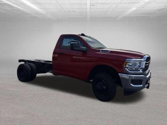 2024 RAM Ram 3500 Chassis Cab RAM 3500 TRADESMAN CHASSIS REGULAR CAB 4X4 60 CA