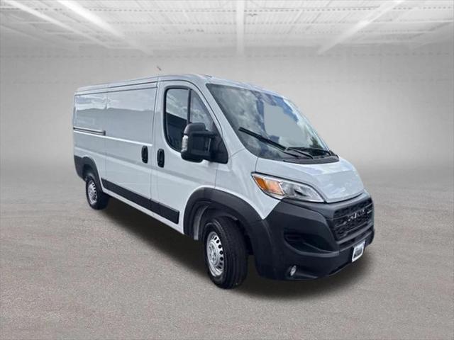 2025 RAM ProMaster 2500 RAM PROMASTER 2500 TRADESMAN CARGO VAN LOW ROOF 136 WB