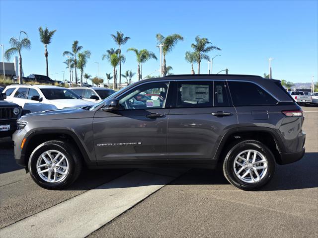 2025 Jeep Grand Cherokee GRAND CHEROKEE LAREDO X 4X4