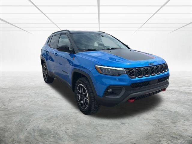 2025 Jeep Compass COMPASS TRAILHAWK 4X4