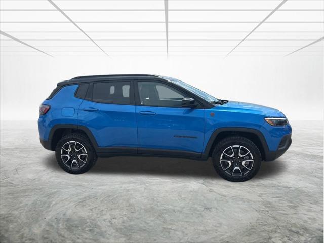 2025 Jeep Compass COMPASS TRAILHAWK 4X4