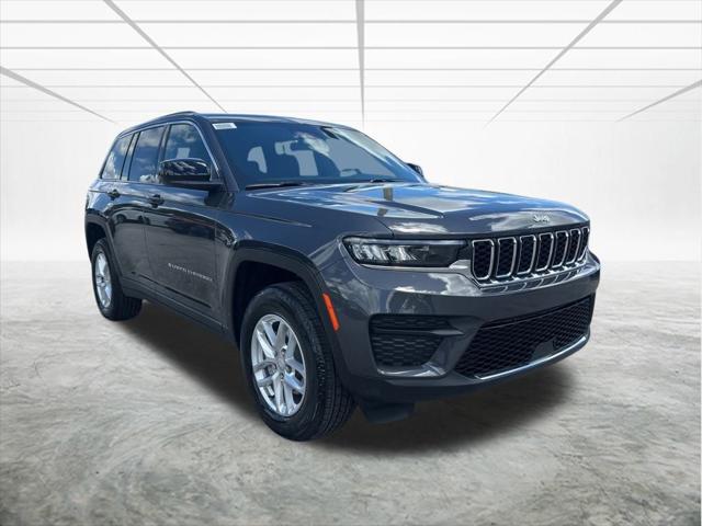 2025 Jeep Grand Cherokee GRAND CHEROKEE LAREDO X 4X2