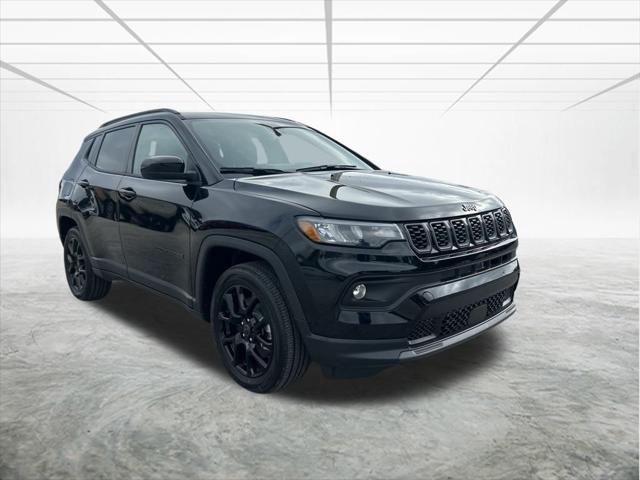 2025 Jeep Compass COMPASS LATITUDE 4X4