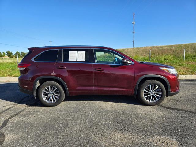 2017 Toyota Highlander XLE 2017 Toyota Highlander XLE