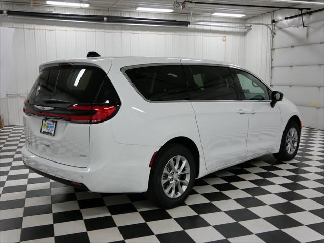 2026 Chrysler Pacifica PACIFICA SELECT AWD 2026 Chrysler Pacifica PACIFICA SELECT AWD