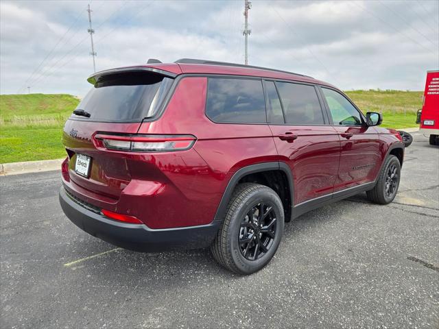 2025 Jeep Grand Cherokee GRAND CHEROKEE L ALTITUDE 4X4