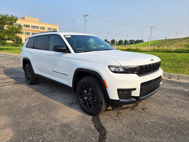 2025 Jeep Grand Cherokee GRAND CHEROKEE L ALTITUDE 4X4 2025 Jeep Grand Cherokee GRAND CHEROKEE L ALTITUDE 4X4