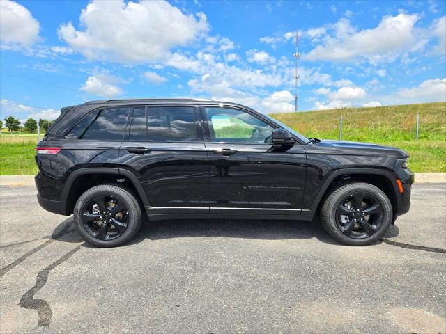 2025 Jeep Grand Cherokee GRAND CHEROKEE LIMITED 4X4 2025 Jeep Grand Cherokee GRAND CHEROKEE LIMITED 4X4