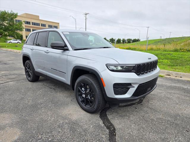 2025 Jeep Grand Cherokee GRAND CHEROKEE ALTITUDE 4X4 2025 Jeep Grand Cherokee GRAND CHEROKEE ALTITUDE 4X4