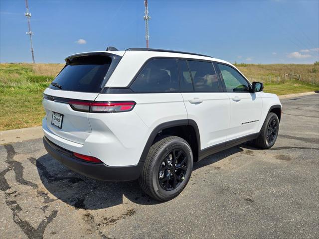 2025 Jeep Grand Cherokee GRAND CHEROKEE ALTITUDE 4X4 2025 Jeep Grand Cherokee GRAND CHEROKEE ALTITUDE 4X4