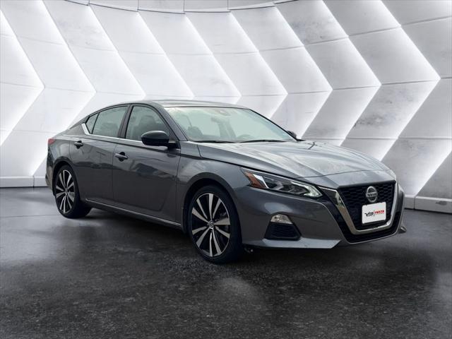 2022 Nissan Altima SR FWD