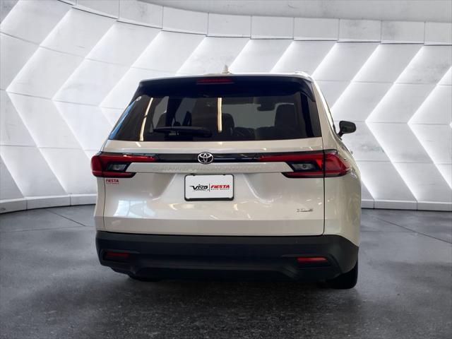 2024 Toyota Grand Highlander XLE 2024 Toyota Grand Highlander XLE