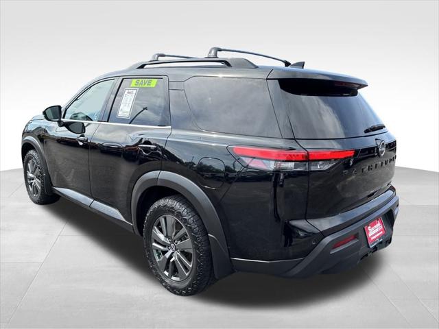 2022 Nissan Pathfinder SV 4WD 2022 Nissan Pathfinder SV 4WD