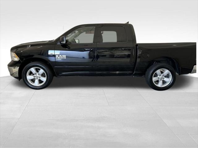 2022 RAM 1500 Classic SLT Crew Cab 4x4 57 Box 2022 RAM 1500 Classic SLT Crew Cab 4x4 57 Box