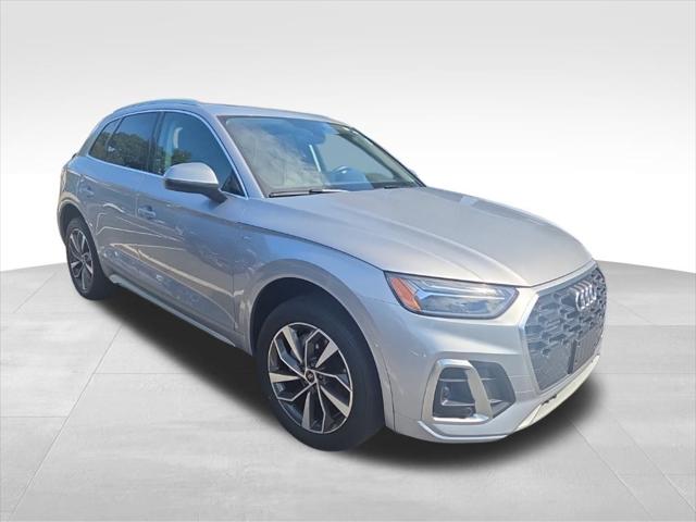2024 Audi Q5 Premium Plus 45 TFSI S line quattro 2024 Audi Q5 Premium Plus 45 TFSI S line quattro