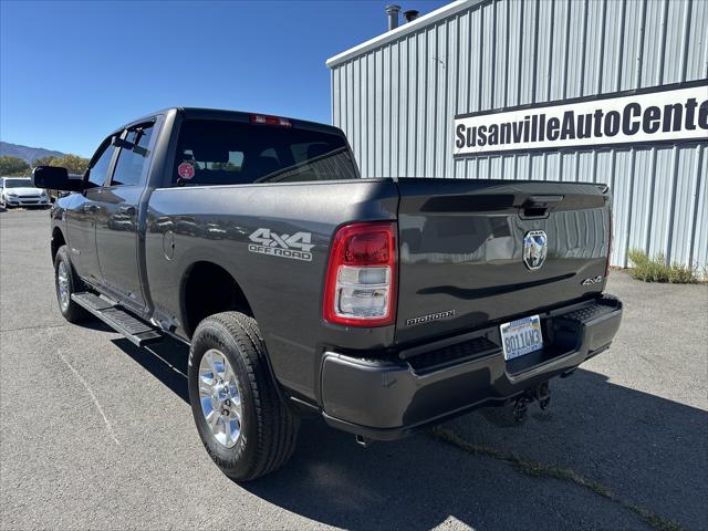 2022 RAM 2500 Big Horn Crew Cab 4x4 64 Box 2022 RAM 2500 Big Horn Crew Cab 4x4 64 Box