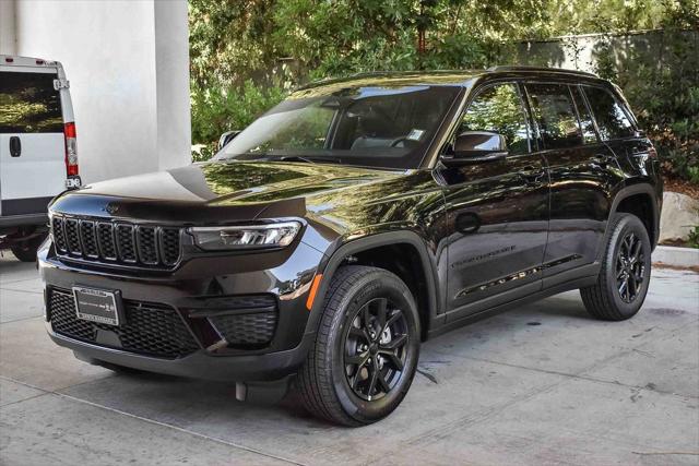 2025 Jeep Grand Cherokee GRAND CHEROKEE ALTITUDE 4X4 2025 Jeep Grand Cherokee GRAND CHEROKEE ALTITUDE 4X4