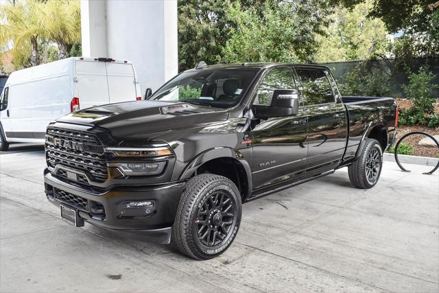 2025 RAM Ram 3500 RAM 3500 LIMITED CREW CAB 4X4 64 BOX 2025 RAM Ram 3500 RAM 3500 LIMITED CREW CAB 4X4 64 BOX