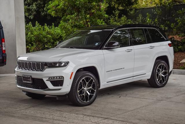 2025 Jeep Grand Cherokee GRAND CHEROKEE SUMMIT RESERVE 4X4