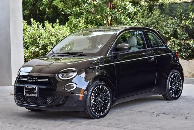 2025 Fiat FIAT 500e 500e ICONA