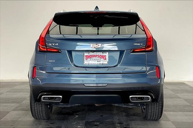 2024 Cadillac XT4 AWD Premium Luxury