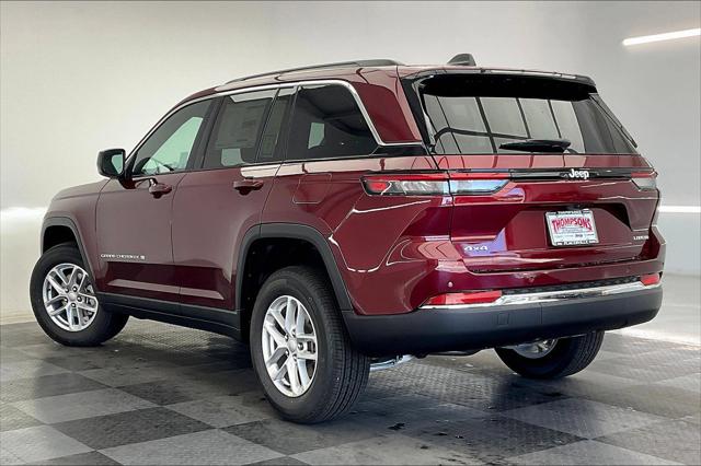 2025 Jeep Grand Cherokee GRAND CHEROKEE LAREDO X 4X4