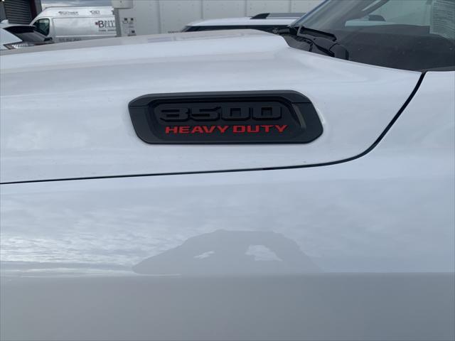 2026 RAM Ram 3500 RAM 3500 TRADESMAN REGULAR CAB 4X4 8 BOX