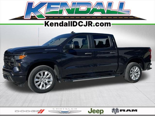 2022 Chevrolet Silverado 1500 2WD Crew Cab Short Bed Custom