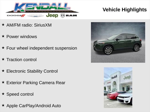 2022 Toyota Corolla Cross XLE 2022 Toyota Corolla Cross XLE