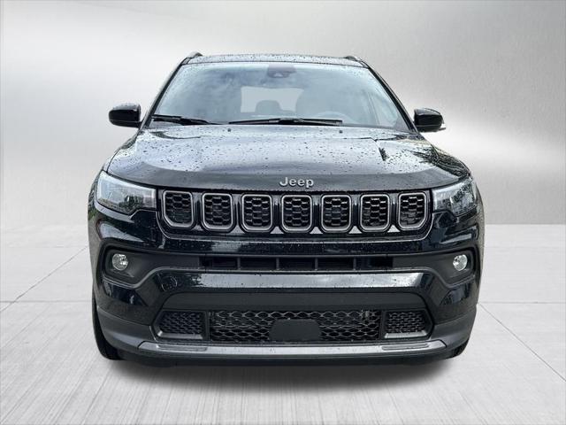 2025 Jeep Compass COMPASS LATITUDE 4X4