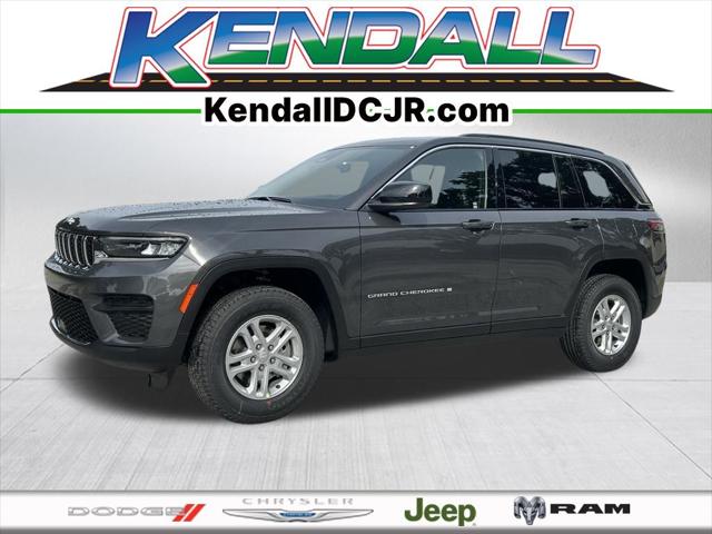 2025 Jeep Grand Cherokee GRAND CHEROKEE LAREDO 4X4