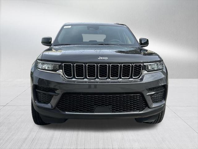 2025 Jeep Grand Cherokee GRAND CHEROKEE LAREDO 4X4