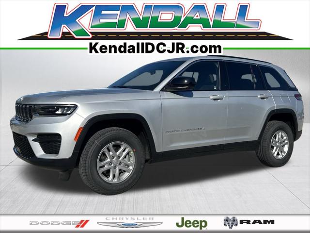 2025 Jeep Grand Cherokee GRAND CHEROKEE LAREDO 4X4 2025 Jeep Grand Cherokee GRAND CHEROKEE LAREDO 4X4